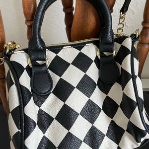 Betsy Johnson small crossbody like new